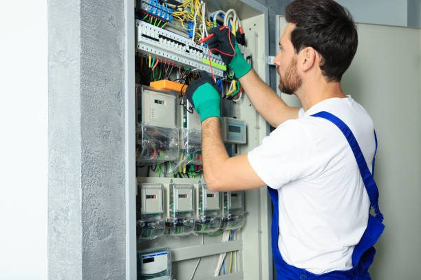 Best Circuit Breaker Repair  in Fellsburg, PA